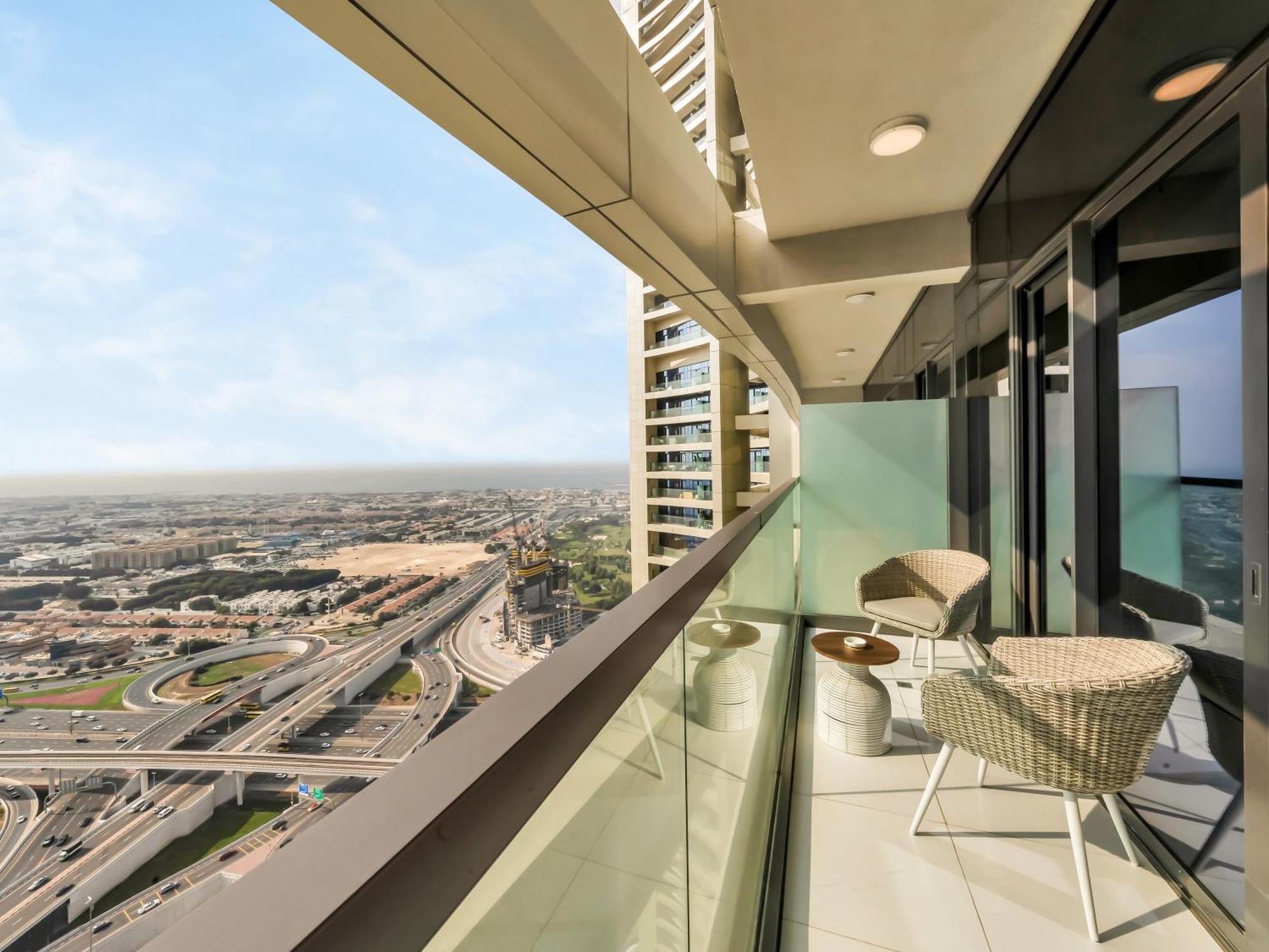 Apartment Lux 3bhk In Businessbay, Canal Views, Great Location Dubai