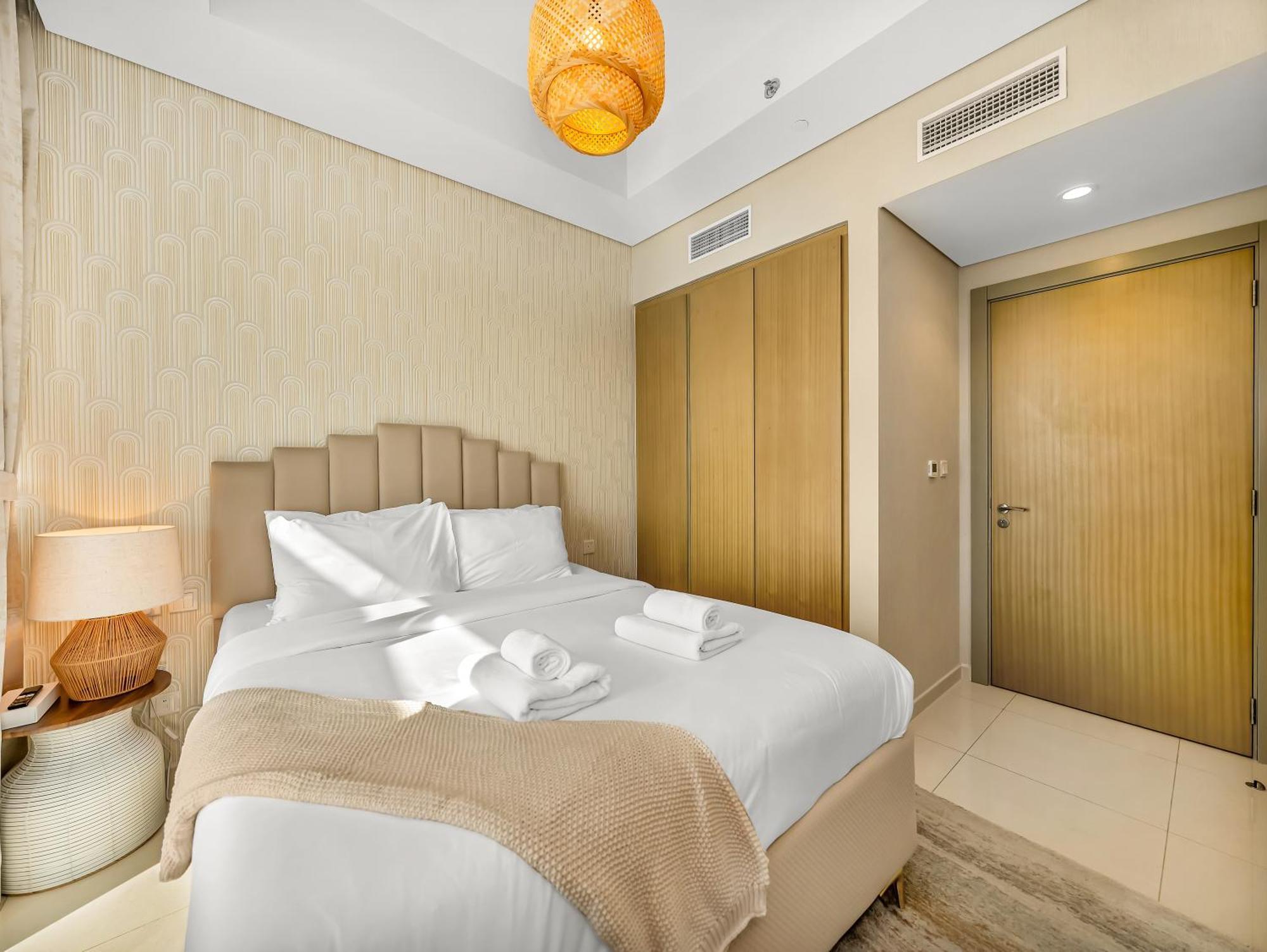 Apartment Lux 3bhk In Businessbay, Canal Views, Great Location Dubai