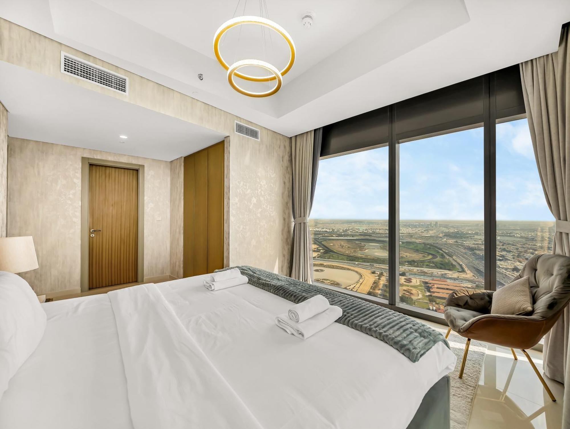 Lux 3bhk In Businessbay, Canal Views, Great Location Dubai